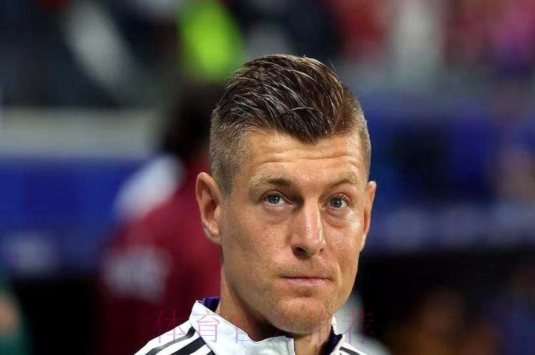 太耿直! 克罗斯:巴萨输+我们夺冠 是件双倍的好事 太耿直! 克罗斯:巴萨输+我们夺冠 是件双倍的好事